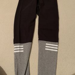 Adidas Black Grey Ankle Leggings Size Medium?