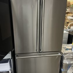 New Viking 36” French Door Fridge Stainless Steel 