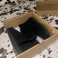 Women’s Uggs 