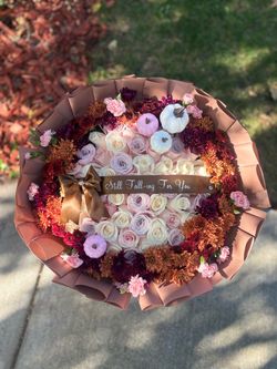 Ramo buchon roses flower bouquet