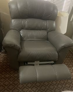 Recliner chair