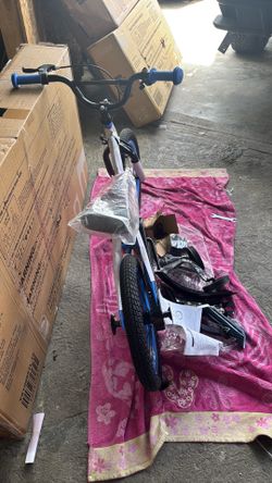 Bicicleta nueva para niño