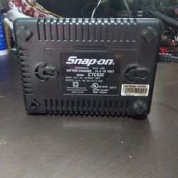 SNAP-ON Battery Charger 