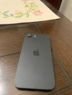 iPhone 17e iCloud locked