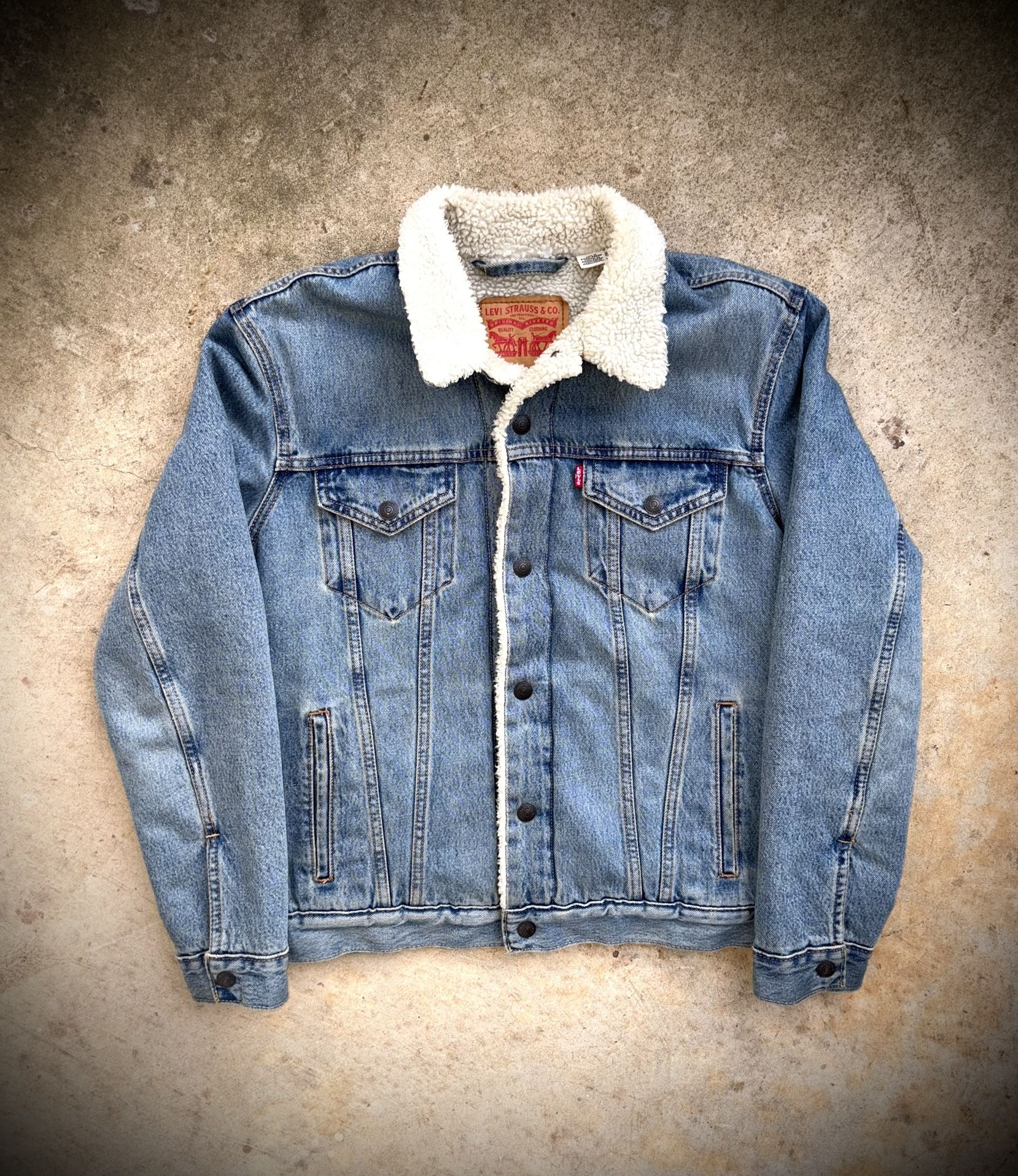 Levi’s Men’s Sherpa Denim Jacket Medium