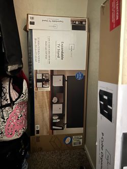 Expandable Tv stand