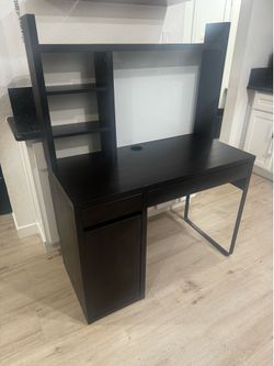 IKEA MICKE DESK WITH MICKE DESK ORGANIZER