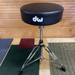 DW. 3100 Series  Drum Throne 