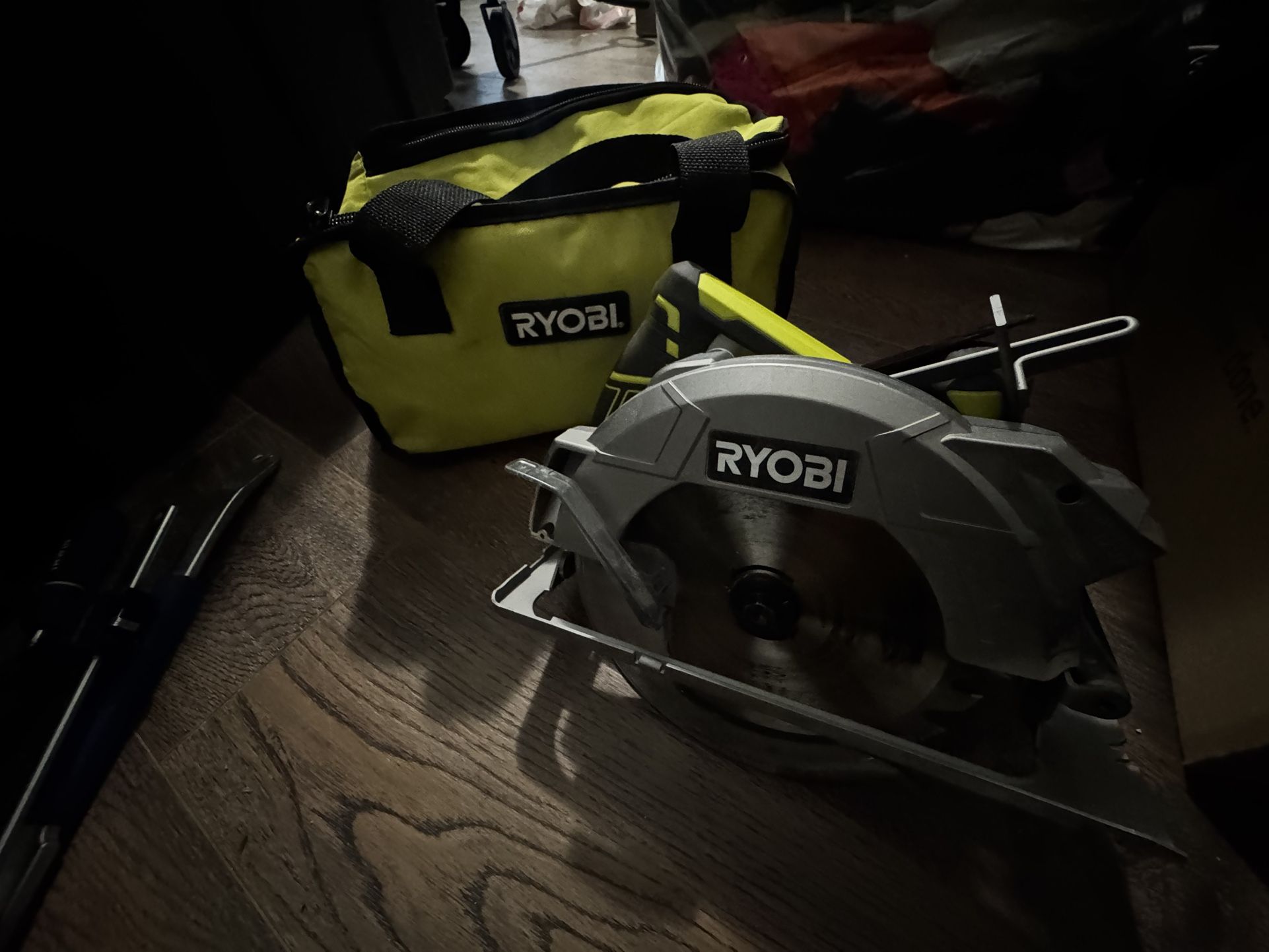 Ryobi Saw