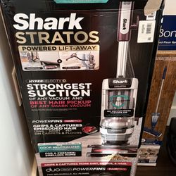 SHARK STRATOS VACUUM
