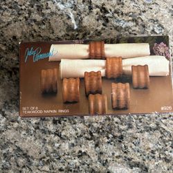 NEW! Set of Napkins Ring Holders