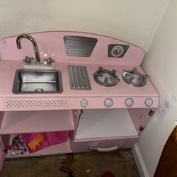 Toddler Girl Kitchen 