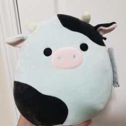 Cillian 8 Inch Cow Plushie