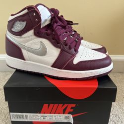 Nike Air Jordan 1 Retro High OG GS Bordeaux White Shoes (575441 611) Sz 5.5Y New