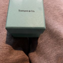 Tiffany ring box