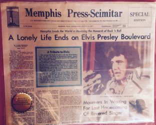 ORIGINAL DEATH OF ELVIS NEWS PAPER