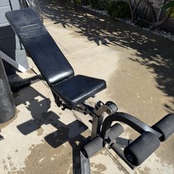 BENCH WEIGHT LIFTING RECLINES AND FLAT