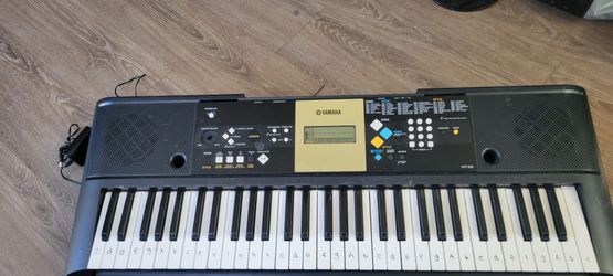 Yamaha Piano YPT-220