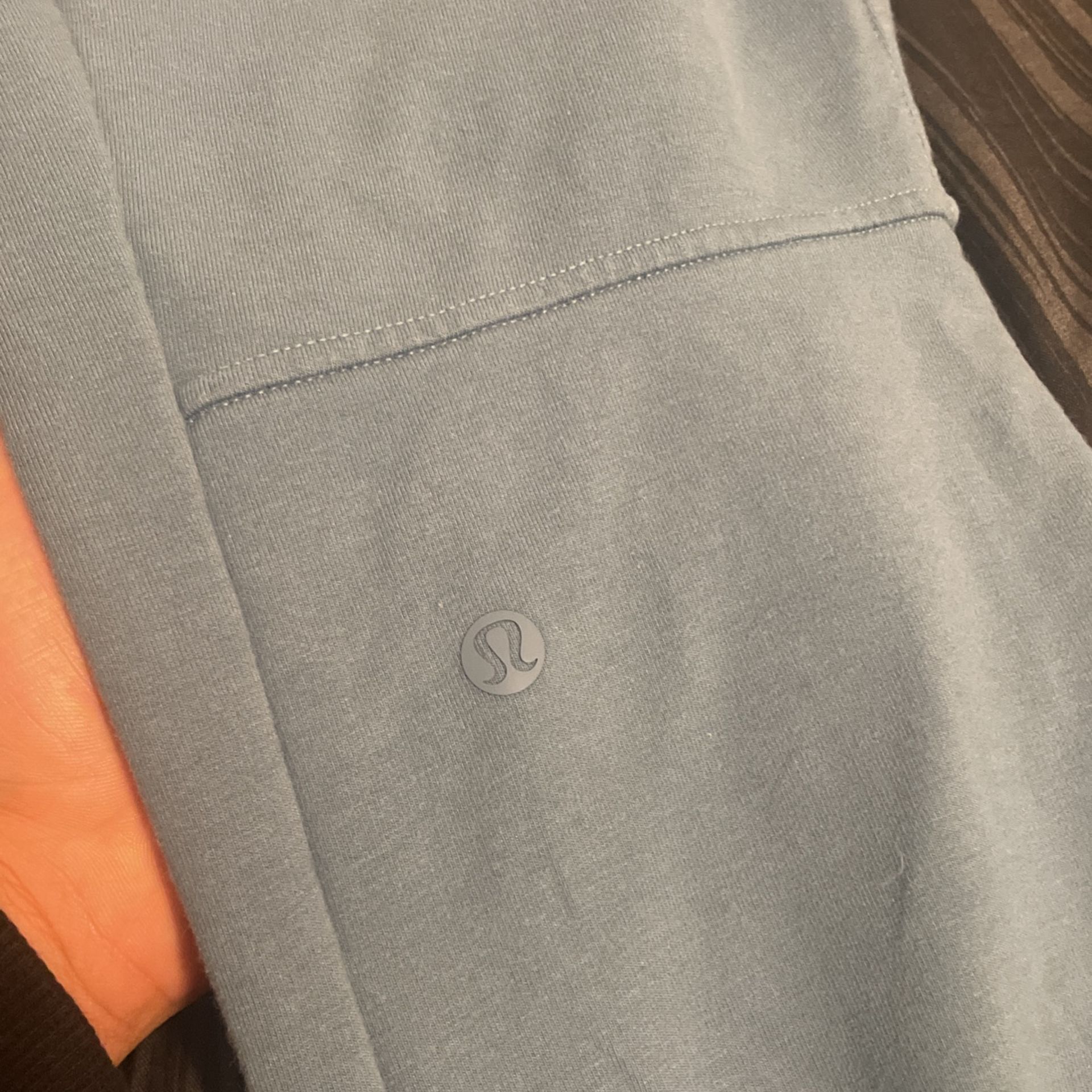 lululemon jogger pants (men small)