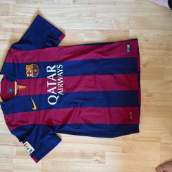 Official Nike FC Barcelona Messi #10 home jersey. Screen printed numbers and name. Men’s Side M. Excellent condition – no stains, rips, or