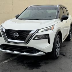 2023 Nissan Rouge Platinum