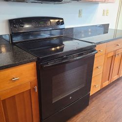 GE Electric stove