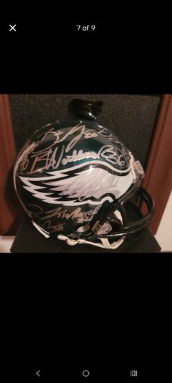 2006 Philadelphia Eagles Team Signed Mini Helmet. I'm Open To Offers!