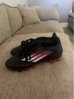 Soccer cleats F50