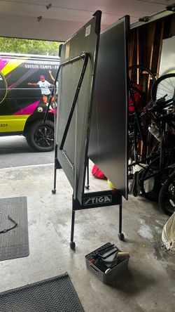 Stiga Ping Pong table and rackets