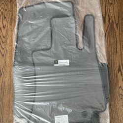 *BRAND NEW STRAIGHT FACTORY SEALED OEM Mercedes-Benz E Class W214 Car floor mat set For Sale*