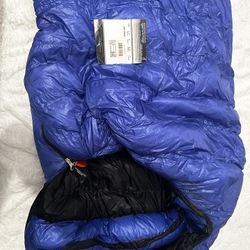 Western Mountaineering Ultra Light 