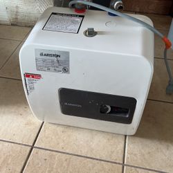 Electric Waterheather 4 Gl