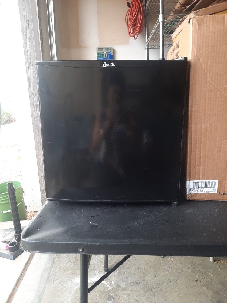 Mini FRIDGE