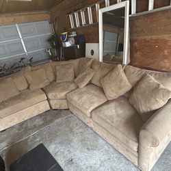 Sectional Couch 