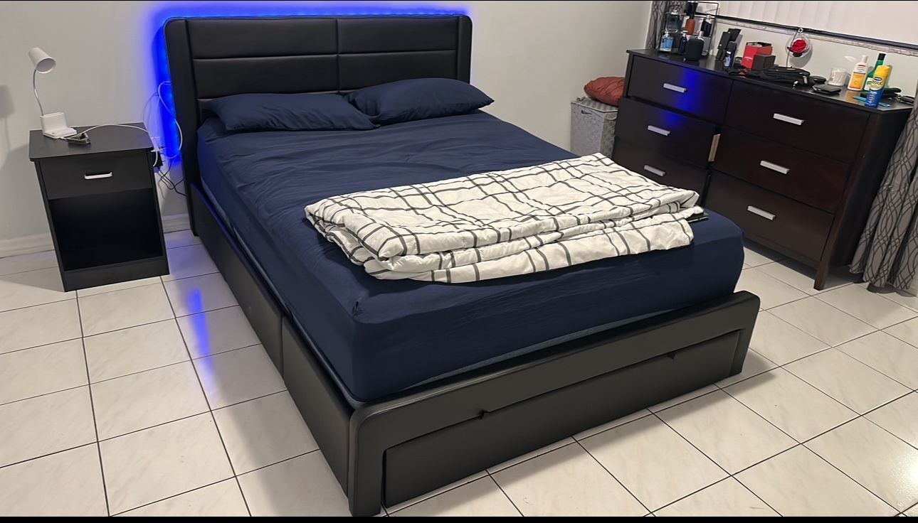🛋️ Juego de muebles para cuarto - Completo y en excelente estado 🛏️