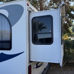 2008 Ford  Econolime E 450 Super Duty