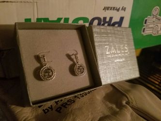 New Zales earings