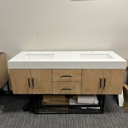 60” Bathroom Vanity In Wood Color 
