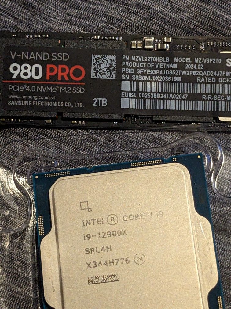 Intel Core i9 12900K & Samsung 980 Pro SSD 2TB