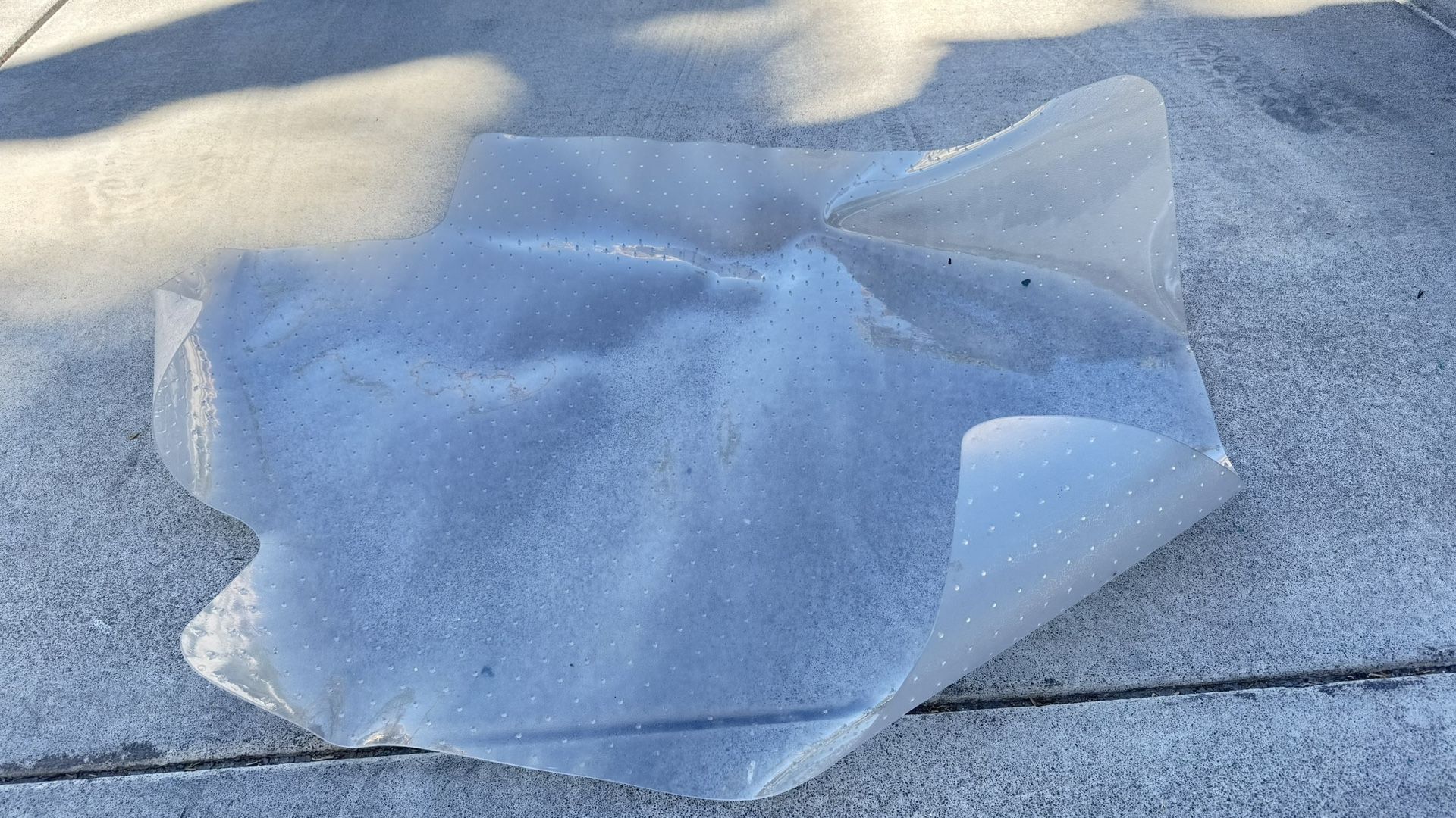 🪑 Clear Office Chair Mat – $5