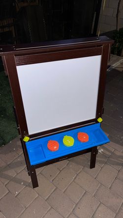 KidKraft Kids Art Easel