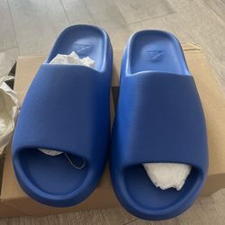 Yeezy Slide 🛝