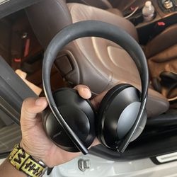 Bose 700 Headphones 