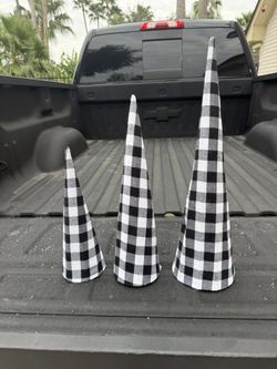 Checkered Christmas Trees