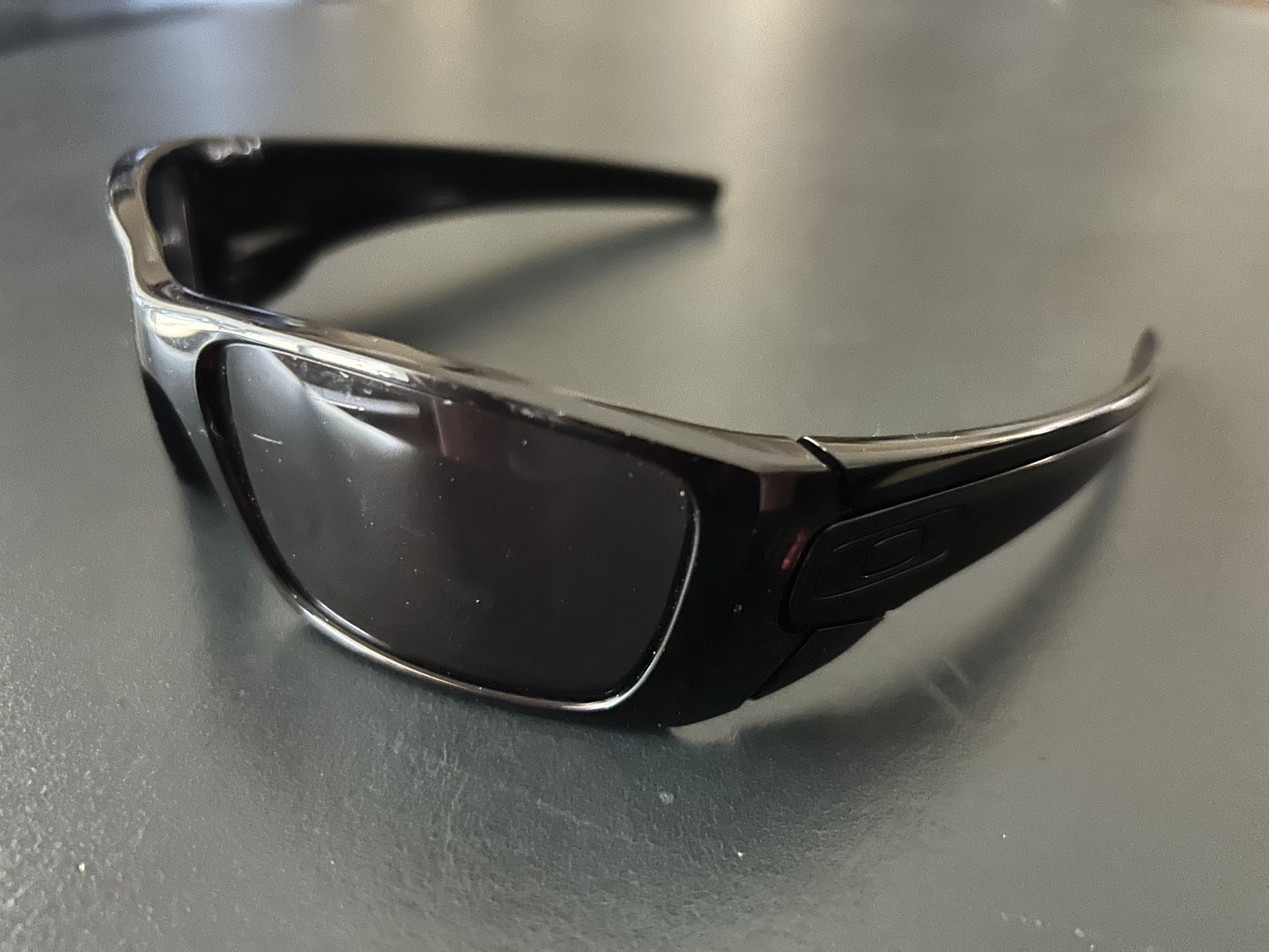 Oakley Sunglasses (very Good Condition)