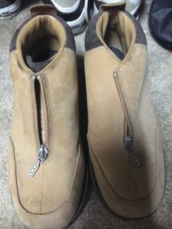 Men's sky boots size 9 1/2