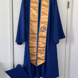  Bachelors Cap And Gown & CSUB Stole