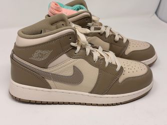 Brand New Air Jordan 1 Mid GS Legend Light Brown / Khaki - Size 7Y (Womens 8.5)