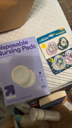 Disposable Nursing Pads 100 , Dr Brown pacifier
