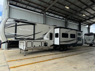2021 Highland Ridge Mesa Ridge MF427BHS